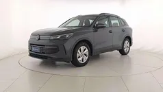 Dolphin grey metallizzato Usata 2024 VW Tiguan Life SUV | 33.900 € (Buon prezzo)
