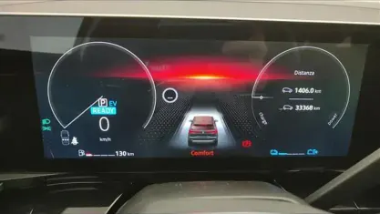 Usata Renault Austral Techno 200 CV (147 kW) 2023 Bianco SUV