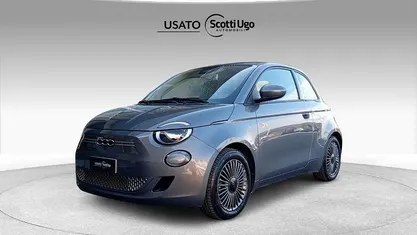 Argento Usata 2021 Fiat 500e La Prima Tre volumi | 13.700 € (Buon prezzo)