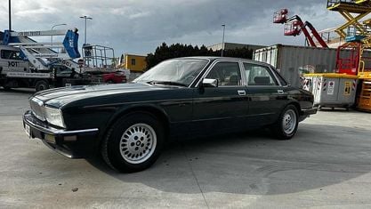 Usata Jaguar XJ Sovereign 213 CV (156 kW) 1988 Verde Berlina
