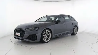 Grigio daytona perlato Usata 2022 Audi RS4 Comfort Station wagon | 59.900 € (Super prezzo)