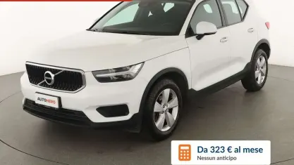 Usata Volvo XC40 Momentum 129 CV (94 kW) 2021 Bianco SUV