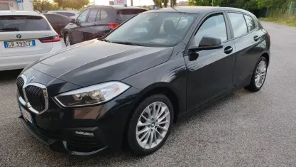 Begagnad BMW 116 Advantage 116 HK (85 kW) 2019 Svart Halvkombi