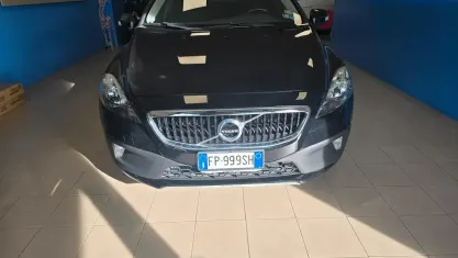 Usata Volvo V40 CC Plus 120 CV (88 kW) 2018 Nero Station wagon