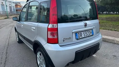 Usata 2009 Fiat Panda Climbing Tre volumi | 3900 € (Buon prezzo)