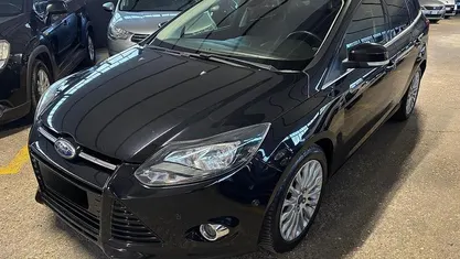 Nero Usata 2011 Ford Focus Titanium Station wagon | 4900 € (Buon prezzo)