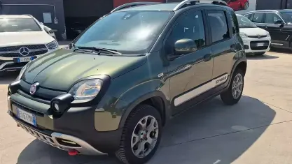 Usata Fiat Panda Cross Cross 80 CV (58 kW) 2015 Verde Utilitaria