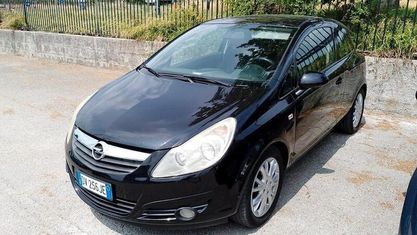 Usata Opel Corsa Enjoy 80 CV (58 kW) 2009 Nero Berlina