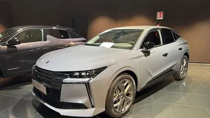 Nuova DS Automobiles DS4 136 CV (100 kW) 2025 Cachemire Berlina