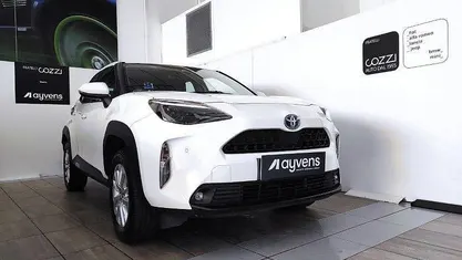 Usata Toyota Yaris Cross Business Edition 92 CV (67 kW) 2022 Bianco SUV