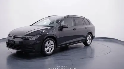 Usata 2022 VW Golf VIII Life Station wagon | 22.990 € (Buon prezzo)