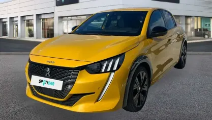 Usata Peugeot 208 GT 101 CV (74 kW) 2021 Giallo faro Utilitaria
