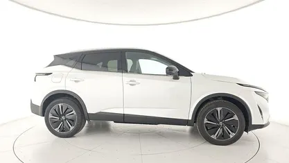 Uusi Nissan Qashqai Tekna 158 HP (116 kW) 2026 Hopea Katumaasturi