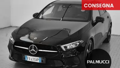 Usata Mercedes A180 116 CV (85 kW) 2019 Nero Utilitaria