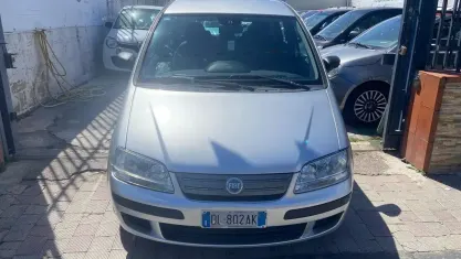 Usata Fiat Idea Dynamic 90 CV (66 kW) 2007 Grigio Monovolume