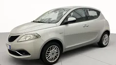 Argento Usata 2016 Lancia Ypsilon Platinum Due volumi | 8500 € (Buon prezzo)