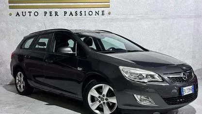 Other Usata 2011 Opel Astra Tre volumi | 3000 € (Buon prezzo)