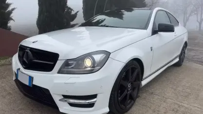Usata Mercedes C220 Avantgarde 170 CV (125 kW) 2015 Bianco Coupé