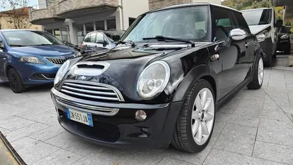 Nero Usata 2004 Mini Cooper Due volumi | 6500 €