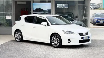 Usata Lexus CT200h 99 CV (72 kW) 2012 Bianco Berlina