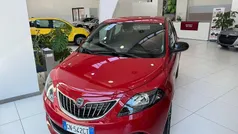 Rosso Usata 2023 Lancia Ypsilon Due volumi | 13.900 € (Buon prezzo)