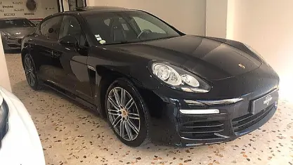Usata Porsche Panamera 300 CV (220 kW) 2016 Nero Utilitaria