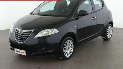 Nero Usata 2016 Lancia Ypsilon Silver Due volumi | 8399 € (Buon prezzo)