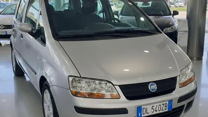 Usata Fiat Idea 69 CV (50 kW) 2007 Gray Monovolume