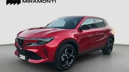 Nuova Alfa Romeo GT Junior Edizione Speciale 145 CV (106 kW) 2025 Rosso SUV