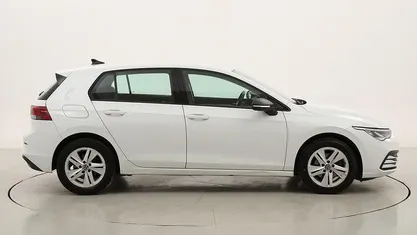 Usata VW Golf VIII Life 110 CV (80 kW) 2020 Berlina