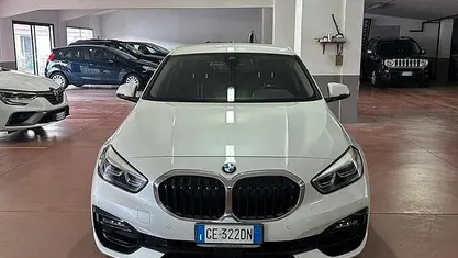 Usata BMW 116 M Sport 115 CV (84 kW) 2021 Bianco Utilitaria