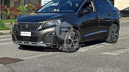 Usata Peugeot 3008 Allure 131 CV (96 kW) 2019 Station wagon