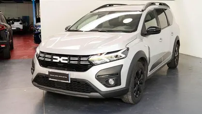 Usata Dacia Jogger Extreme 101 CV (74 kW) 2023 Argento met. Monovolume