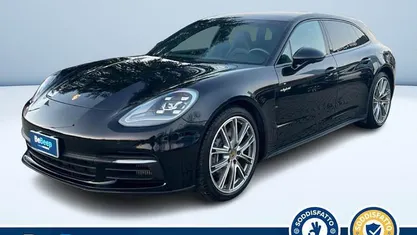 Usata Porsche Panamera S E-Hybrid Sport Turismo 462 CV (339 kW) 2020 Nero metallizzato Berlina