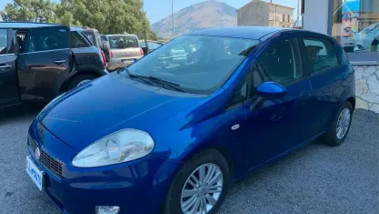 Usata Fiat Grande Punto Emotion 90 CV (66 kW) 2007 Blu Utilitaria