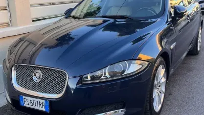 Usata Jaguar XF Sportbrake Premium Luxury 200 CV (147 kW) 2013 Bluazzurro Station wagon