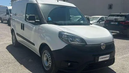 Usata 2020 Fiat Doblò Monovolume | 6490 € (Ottimo prezzo)