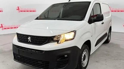 Bianco Usata 2020 Peugeot Partner S Monovolume | 12.500 € (Buon prezzo)