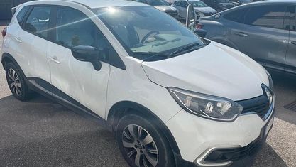 Usata Renault Captur Zen 90 CV (66 kW) 2017 Bianco SUV