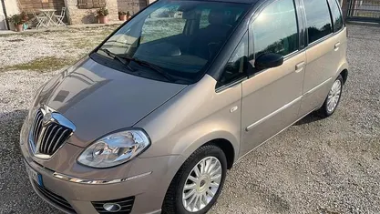 Usata 2008 Lancia Musa Monovolume | 4900 € (Buon prezzo)