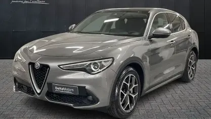 Usata Alfa Romeo Stelvio Executive 190 CV (139 kW) 2020 Grigio SUV