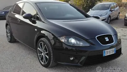 Usata Seat Leon Style 140 CV (102 kW) 2010 Nero Utilitaria