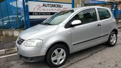 Usata VW Fox 54 CV (39 kW) 2006 Argento metallizzato Utilitaria