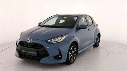Usata Toyota Yaris Hybrid Trend 116 CV (85 kW) 2021 Blu Berlina
