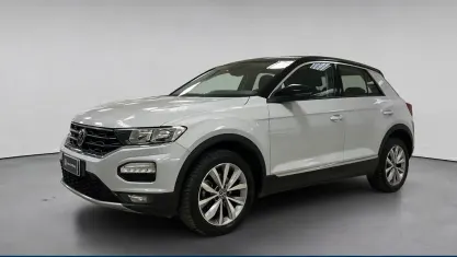 Usata VW T-Roc Style 110 CV (80 kW) 2021 Grigio pastello SUV