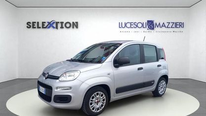 Usado Fiat Panda Easy 2020 Gris Utilitario