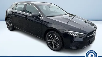 Nero metallizzato Nuova 2025 Mercedes A250 Advanced | 42.000 € (Buon prezzo)