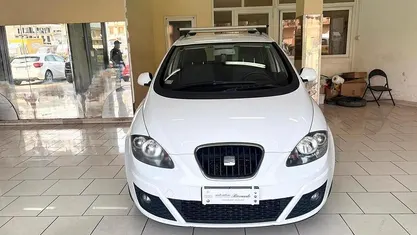 Usata Seat Altea XL Style 105 CV (77 kW) 2011 Bianco Monovolume