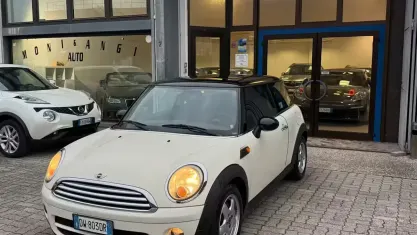Usata Mini Cooper D Chili 109 CV (80 kW) 2009 Utilitaria