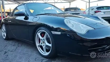 Usata Porsche 911 Carrera 4 Cabriolet 320 CV (235 kW) 2002 Nero Cabrio